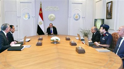 إجتماع الرئيس السيسي مع مدبولي والوزراء لمتابعة العمل المشترك والطاقة 