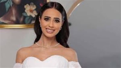 صدفة أم رسالة؟ رنا سماحة تخطف الأنظار بفستان زفاف بعد خطوبة طليقها