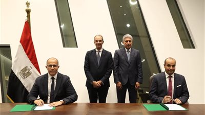 توقيع بروتوكولي تعاون بين وزارة السياحة والآثار ووزارة الاتصالات وتكنولوجيا المعلومات 