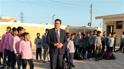 جولة ميدانية لمدير إدارة الصف التعليمية لتفقد عدد من المدارس