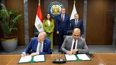 وزير البترول يوقع اتفاقية مصرية إيطالية لإنتاج الغاز الحيوي ودعم الطاقة النظيفة 