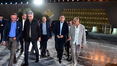 رئيس مجلس الوزراء يتابع ميدانياً اللمسات النهائية استعداداً لافتتاح المتحف المصري الكبير 