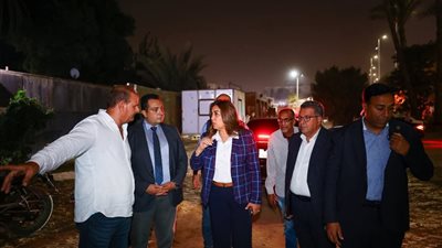 وزيرة التنمية المحلية في جولة ليلية لتفقد المنطقة المحيطة بالمتحف المصري الكبير 