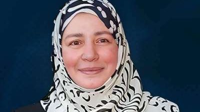  أمام الأهرامات.. ظهور عبلة كامل بعد شائعات مشاركتها في إفتتاح المتحف المصري 