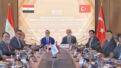وزير الاستثمار والتجارة الخارجية يبحث مع الشركات التركية تعزيز استثماراتها في مصر 