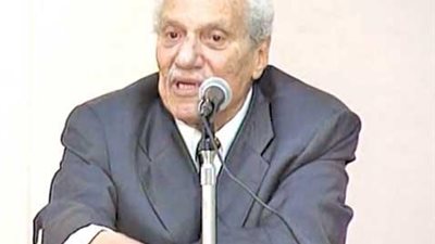 ذكرى رحيل وقصة حب بدأت على المسرح.. سعد الدين وهبة وسميحة أيوب 