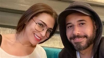 الصاحب الجدع.. أحمد السعدني برفقة مي عز الدين وزوجها بعقد قرانها
