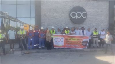العاملون بـ شركة التعاون للبترول بالإسكندرية يدلون بأصواتهم في انتخابات مجلس النواب 2025