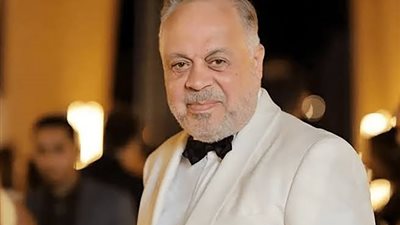 بعد زيارة أعضاء مجلس نقابة المهن التمثيلية.. أشرف زكي يتراجع عن استقالته