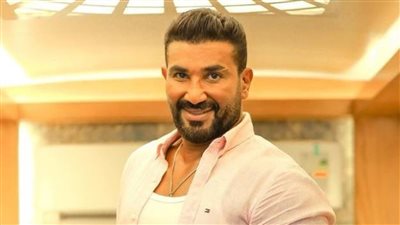 في أولى حفلاته.. أحمد سعد يكشف عن موقف تامر حسني أثناء مرضه 