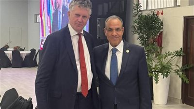 وزير الخارجية يبحث مع مستشار الأمن القومي البريطاني تطورات القضايا الإقليمية 