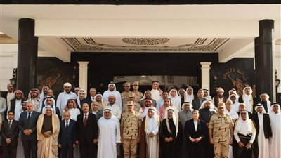 قيادة الجيش الثانى الميداني تستقبل شيوخ وعواقل وممثلى المجتمع المدنى بشمال سيناء