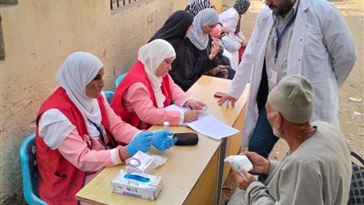 محافظ الشرقية يشيد بتواجد الفرق الطبية بمحيط اللجان الإنتخابية لتأمين صحة الناخبين