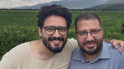 لأول مرة.. أحمد زعيم يستعد لطرح أغنية تجمعه بـ الحاجة نبيلة 
