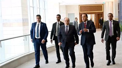 رئيس الوزراء والوزير الأول للجزائر يترأسان أعمال الدورة التاسعة للجنة العليا 