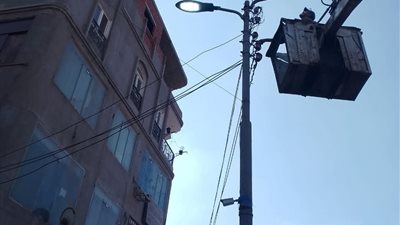رئيس مركز ومدينة كفر صقر يتابع استجابة الكهرباء لشكاوى المواطنين