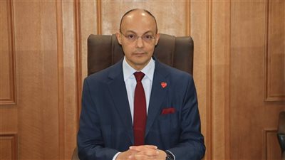 عميد طب المنوفية يرأس اجتماع لجنة المختبرات والاجهزه العلمية