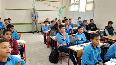 مدير إدارة طور سيناء يتفقد مدارس المروة ويؤكد الانضباط والانتظام الدراسي
