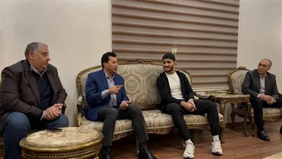 وزير الشباب والرياضة يستقبل البطل مصطفى حسين بعد إنهاء أزمة محاولة تجنيسه 