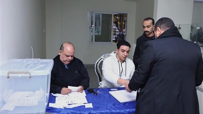 توافد أعضاء الجمعية العمومية للمحامين من كافة المحافظات للتصويت علي زيادة المعاشات