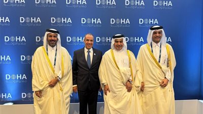 وزير الخارجية المصري يلتقي وزراء دولة قطر لتعزبز التعاون الإقتصادي