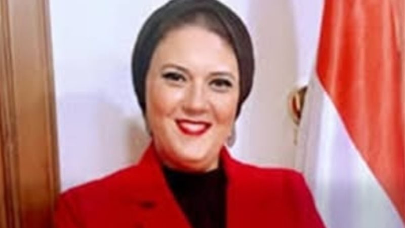 الخبيرة التربوية