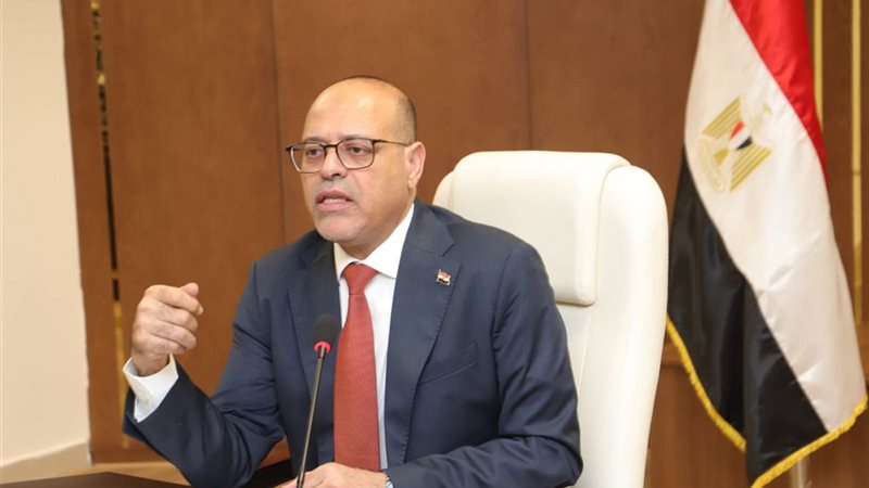 وزير العمل 