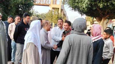 وصول مرشح حزب مستقبل وطن إلي قرية عامر .. قادماً من جنيفة