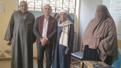 مجمع التوحيد يستقبل مرشح مستقبل وطن بالسويس