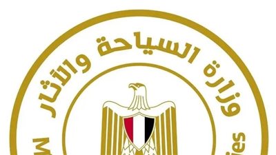وزارة السياحة والآثار تنفي قرارات تنفيذية تخص زيادة رسوم تأشيرة الدخول لمصر