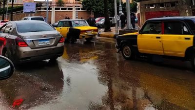 الدفع بـ200 سيارة صرف بشوارع الأسكندرية لمواجهة أمطار نوة قاسم  