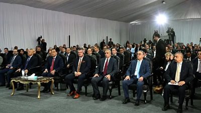 رئيس الوزراء يفتتح مصنع 
