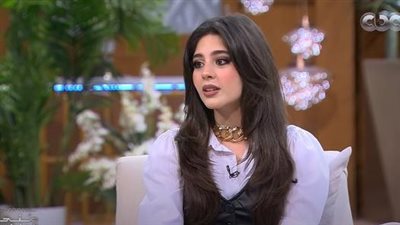 عايزين نشوفكم.. مايان السيد تشوق جمهور الإسكندرية 
