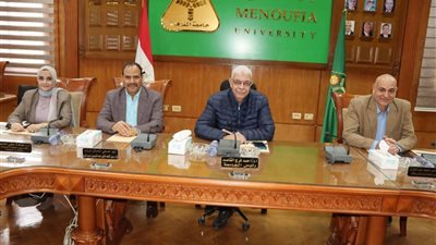 القاصد يترأس اجتماع مركز ضمان الجودة بجامعة المنوفيةويتابع جاهزيةالكليات للاعتماد المؤسسي والبرامجي