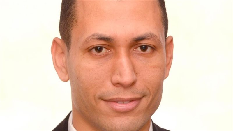 الكاتب الصحفي محمد
