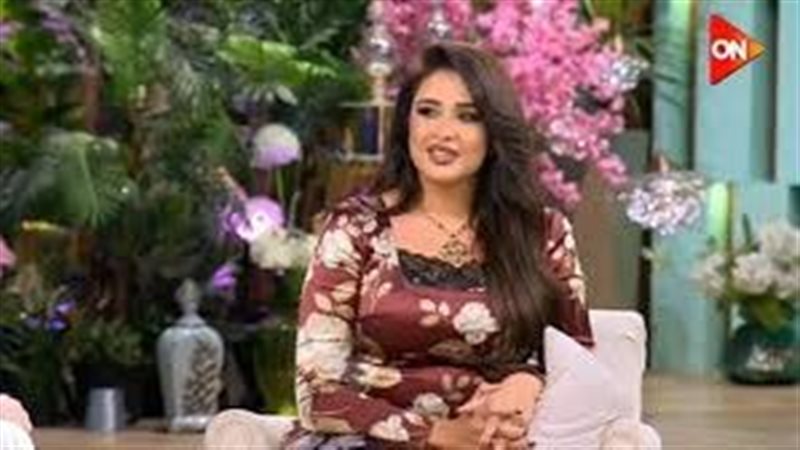 ياسمين عبد العزيز