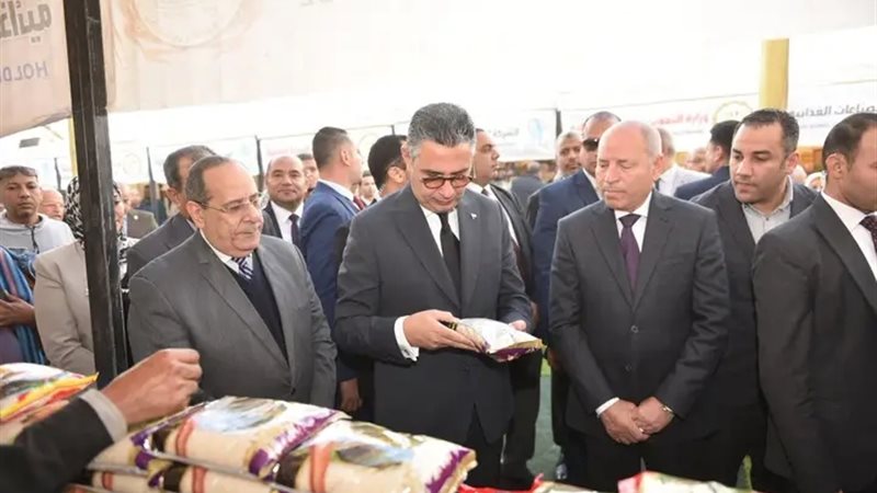 وزير التموين ومحافظ