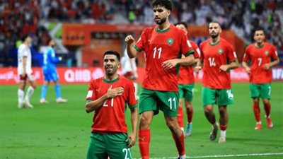 وسط أجواء شتوية ساخنة أنتهاء الشوط الأول من نهائي كأس العرب 