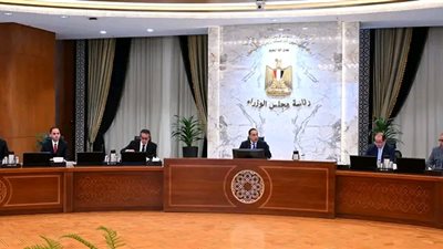 رئيس الوزراء يتابع الموقف التنفيذي لتطبيق المرحلة الثانية من منظومة التأمين الصحي 