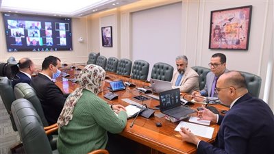 وزير العمل يوجه مديري المديريات بتكثيف تنفيذ مبادرة 75 الف فرصة تدريب