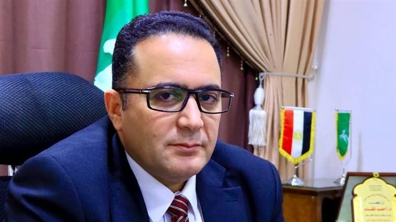 الدكتور أحمد المقدم