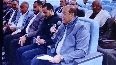 نواب السويس في المجمع الطبي لعرض عدد من المطالب الجماهيرية