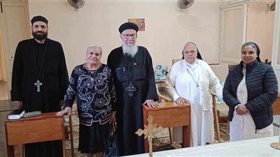 وفد الكنيسة الارثوذكسية بالسويس يهنئ راهبات الكاثوليك بعيد الميلاد المجيد