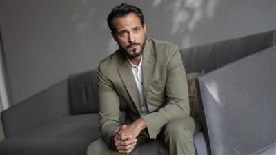 بعد طرح البوسترات الرسمية.. تفاصيل مسلسل فن الحرب 