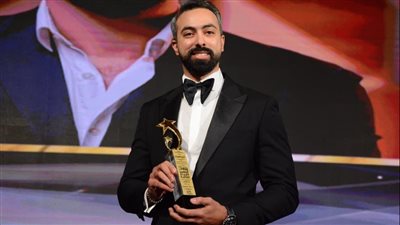 الدكتور كريم السواح يُتوج في ملتقى أفضل جراح عيون لعام 2025