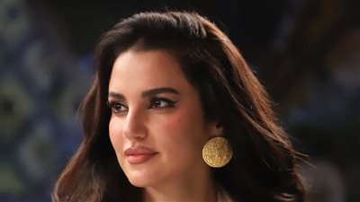 بإطلالة شعبية.. درة تكشف عن شخصيتها في مسلسل علي كلاي 