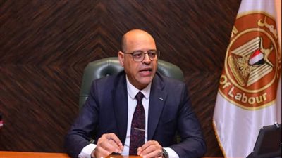 وزارة العمل تعلن عن توفير ١٤٩٢ فرصة عمل لأبناء السويس