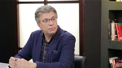 المفروض يتعين إبراهيم عيسى المفتي.. خالد منتصر يثير الجدل بسبب فيلم الملحد