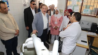 محافظ المنوفية يفتتح وحدة العلاج الطبيعي بـالوحدة الصحية بكفر العرب