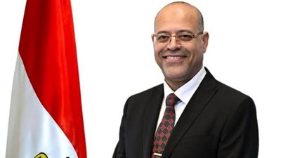 وزير العمل يعلن عن منحة عيد الميلاد المجيد للعمالة غير المنتظمة